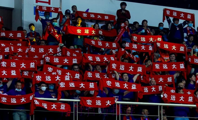 献礼国庆 首届青训中心“希望杯”在武汉、大连、成都三地同时举行 献礼国庆 首届青训中心“希望杯”在武汉、大连、成都三地同时举行