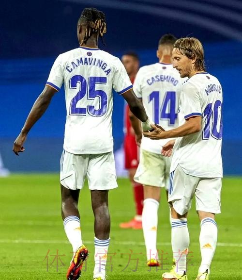 阿斯：阿隆索为卡马文加制定计划 让他踢多个位置